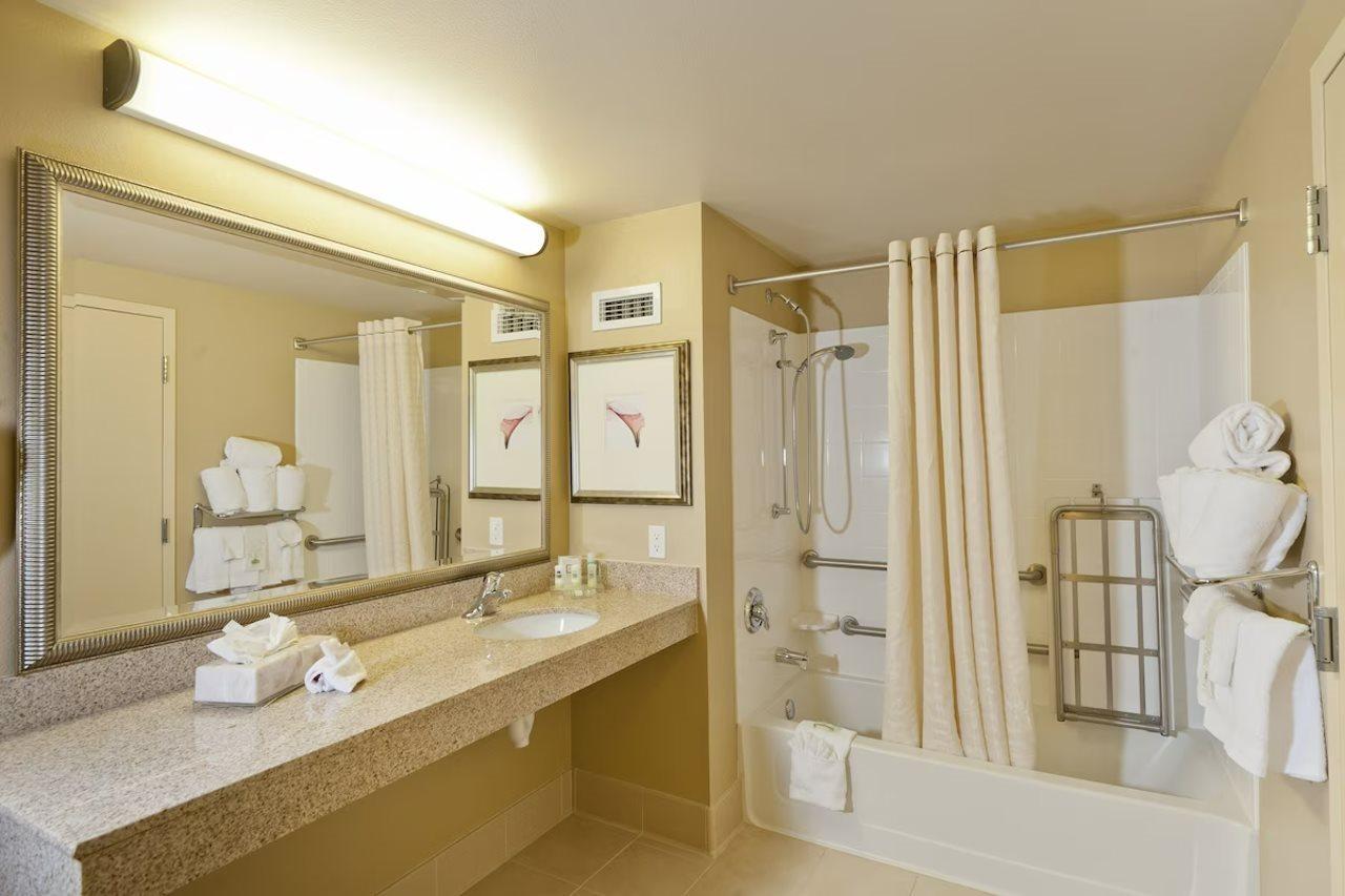 ไอเรส โฮเทล บาร์สโตว์ Hotel ภายนอก รูปภาพ